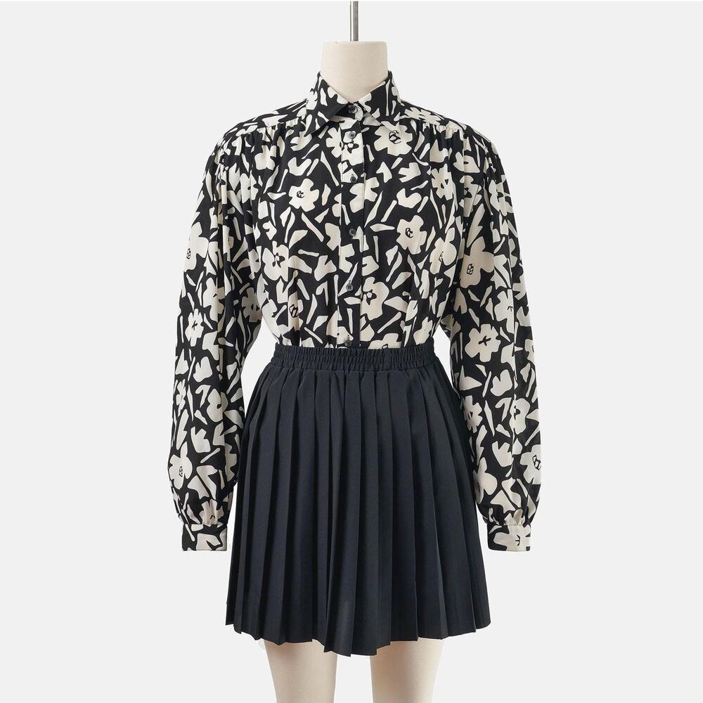 Vintage 80s Black and White Floral Blouse size S M